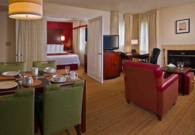 Residence Inn Philadelphia Willow Grove Horsham Exterior foto
